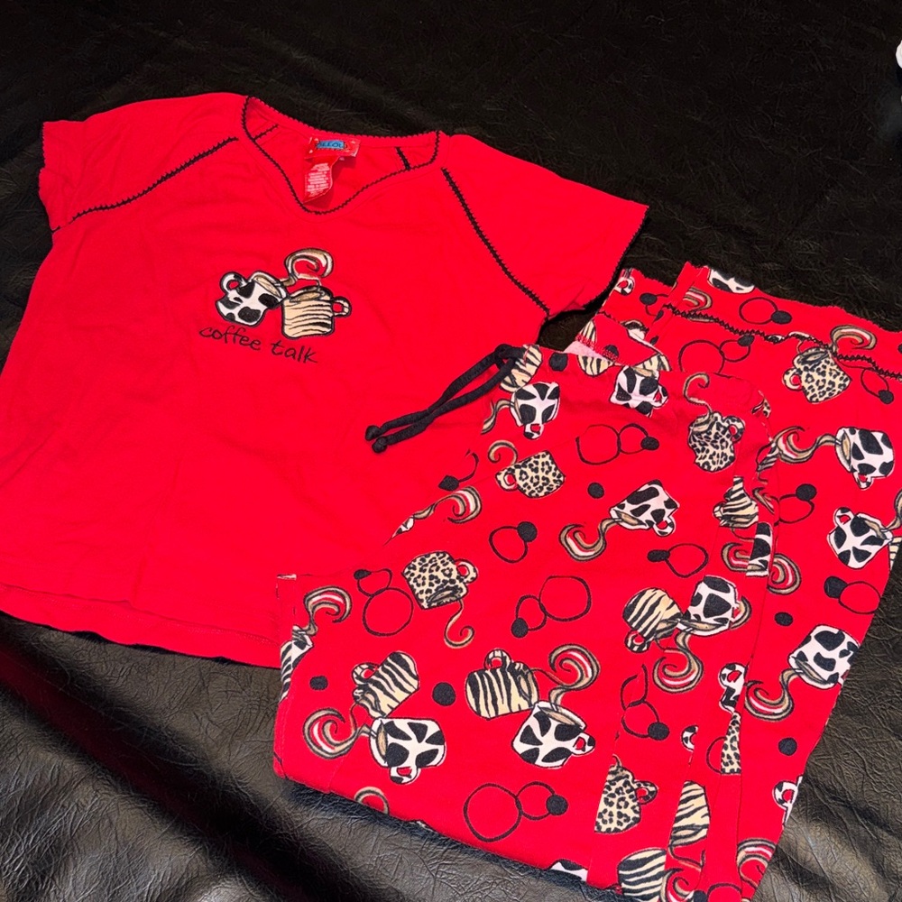 Red Pajamas Set with Coffee Print, EUC, size M (CL)
